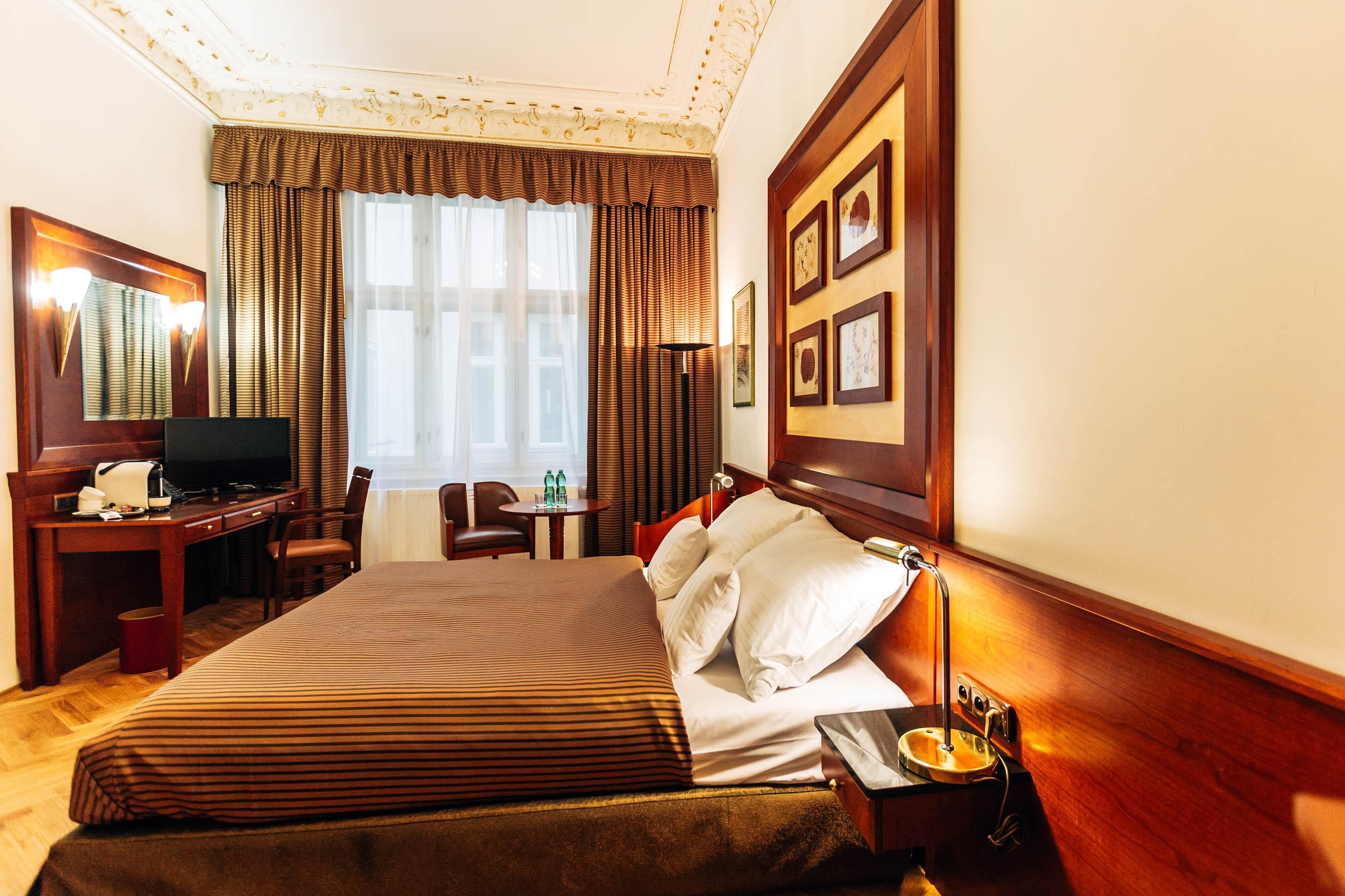 Hotel Kucera Karlsbad Buitenkant foto