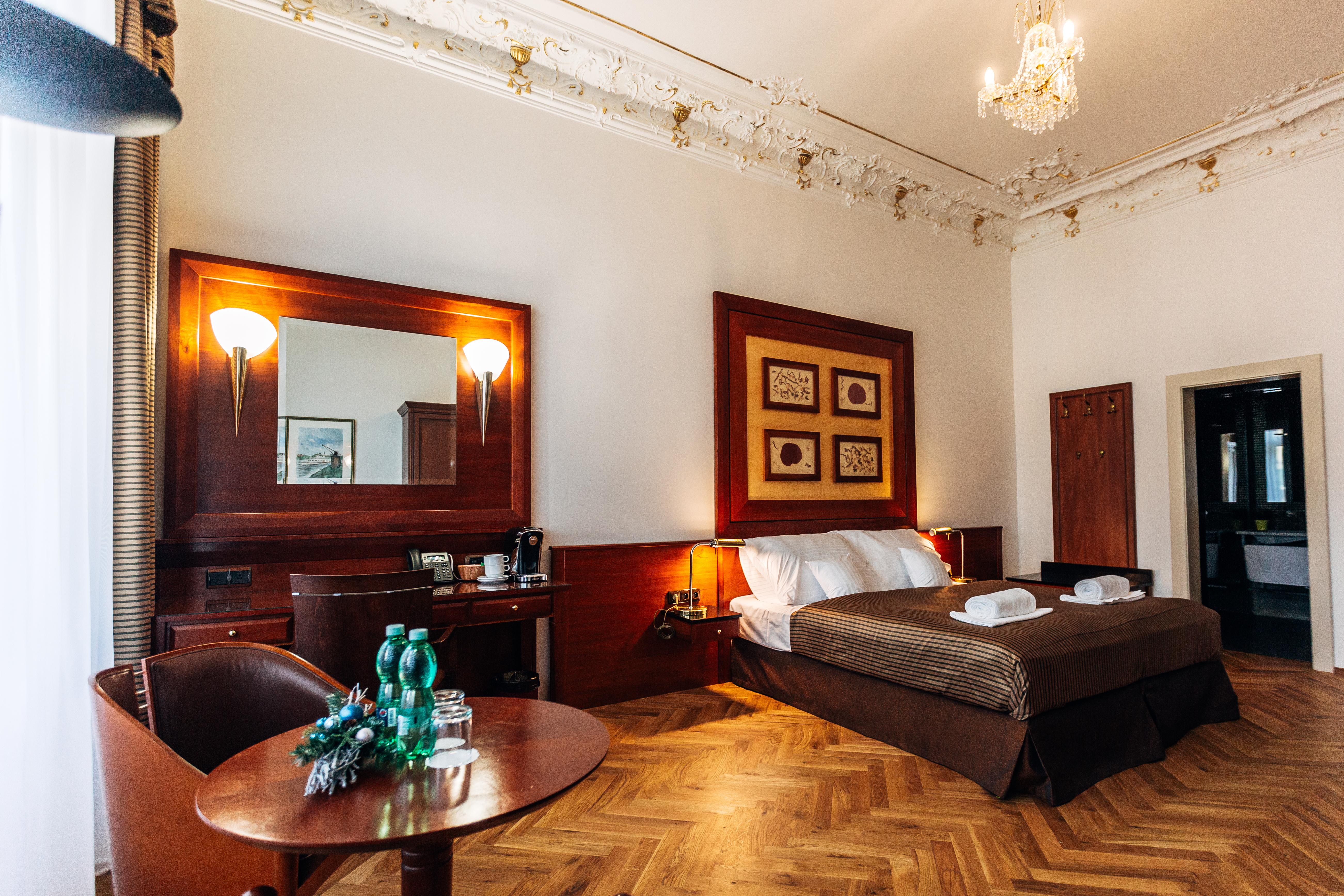 Hotel Kucera Karlsbad Buitenkant foto