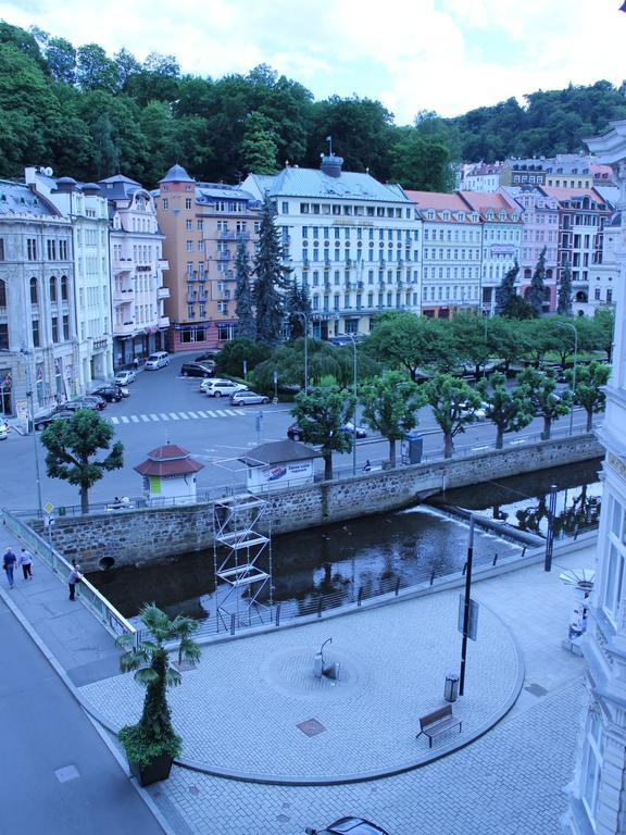 Hotel Kucera Karlsbad Buitenkant foto