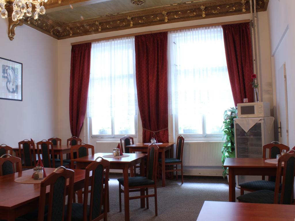 Hotel Kucera Karlsbad Buitenkant foto