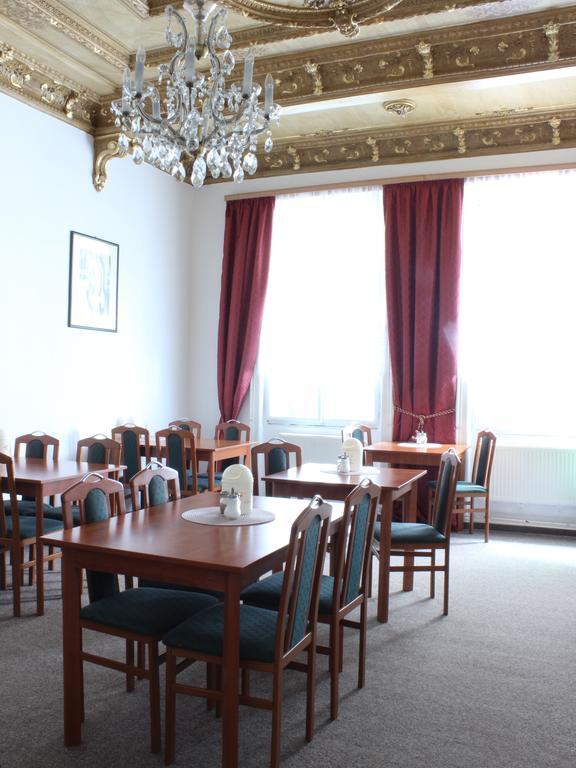 Hotel Kucera Karlsbad Buitenkant foto